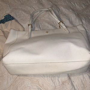 Tory Burch Tote white with storage bag